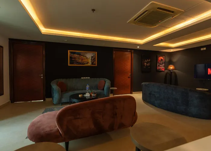Gold Crest Luxury Hotel Serviced Apartments-Dha Phase 4 Lahore